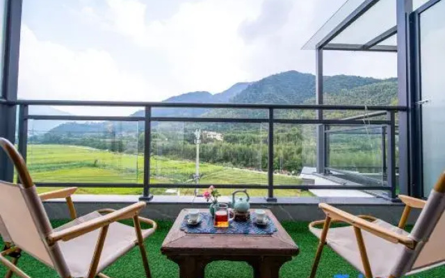 Zhixiju Pillow Water Homestay