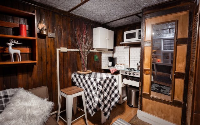 Ski-in/ski-out Miners Cabin