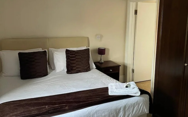 Rose & Crown Hotel