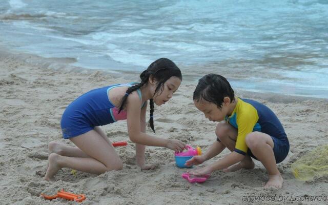 Tiara Beach Resort