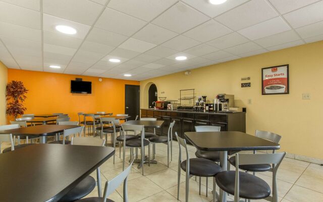 Econo Lodge Fort Knox