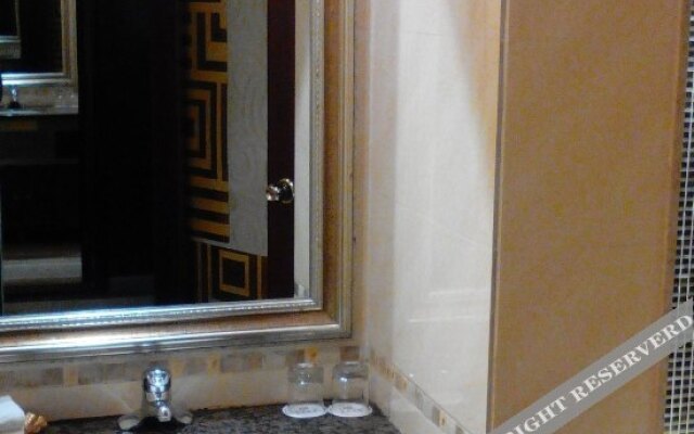 Yangjiang Minghao Hotel