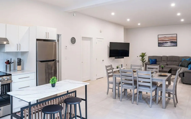 Camozzi Chalet Suite by Revelstoke Vacations