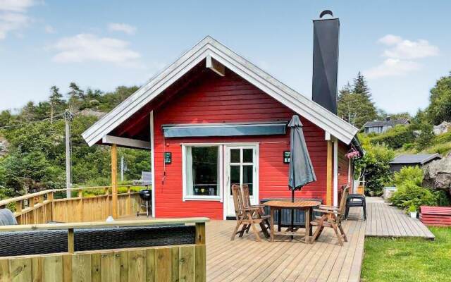 Nice Home in Farsund With 3 Bedrooms and Internet