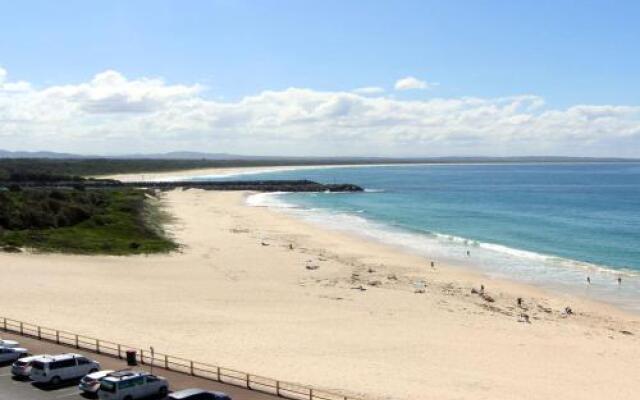 Oceanic 28 - On The Beach!
