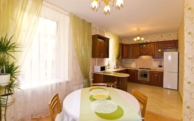 Sutkiarenda On Maliy Prospekt 13