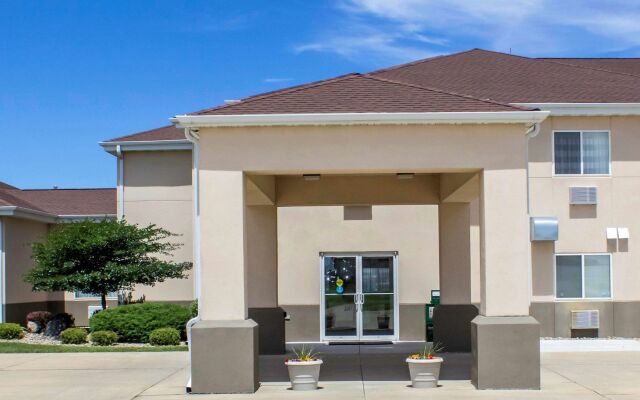 Sleep Inn & Suites Charles City