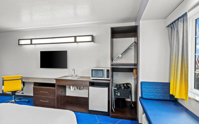 Microtel Inn & Suites by Wyndham Searcy