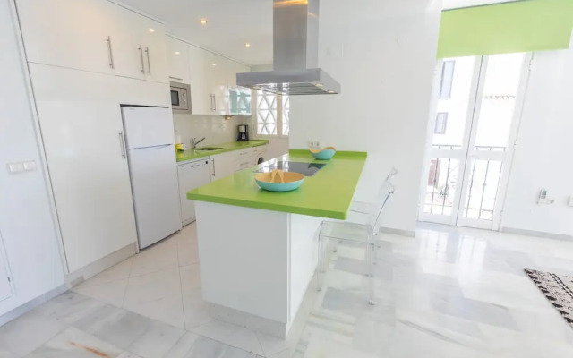 Sea View Puerto Banús Apt SAUNA + PARKING - RDR165