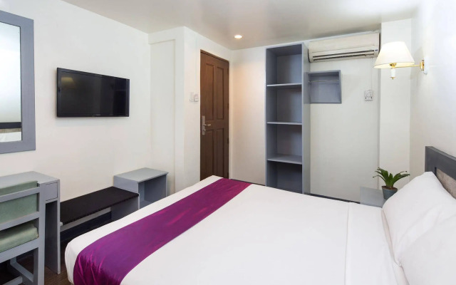 V Hotel