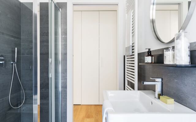 JOIVY Stylish 1-Bedroom Flat