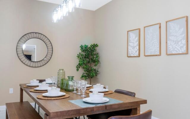 1520 FD 6BR Luxury Villa Pool Game Room