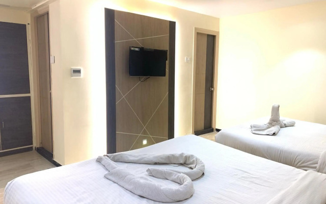 Hotel Temple City