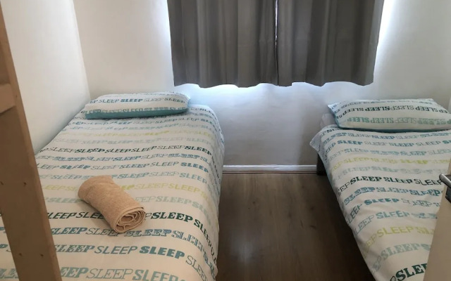2 bedroom Apartment  Heathrow Airport