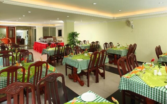 Hotel Sandra Palace