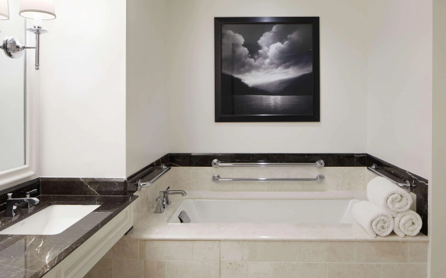 Waldorf Astoria Atlanta Buckhead