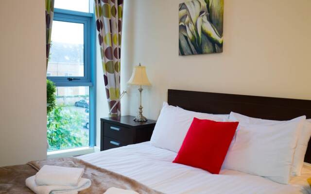 The Courtyard Apartments