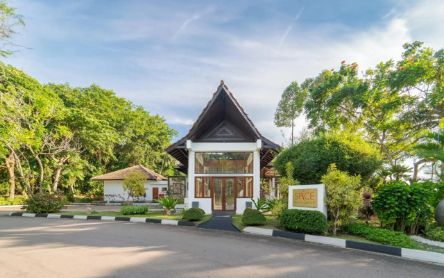 Indra Maya Pool Villas