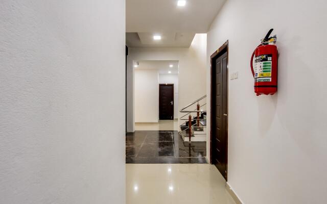 OYO 69625 Mayuraa Residency