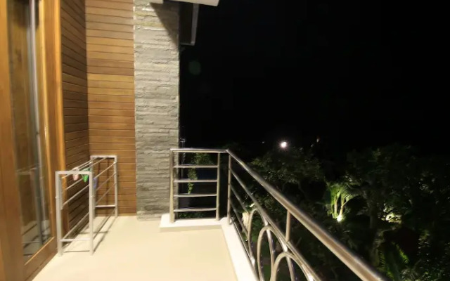 Green Beach Inn
