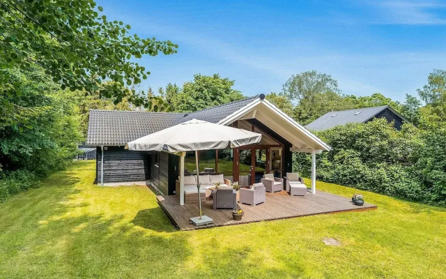 5 Star Holiday Home in Vaeggerlose