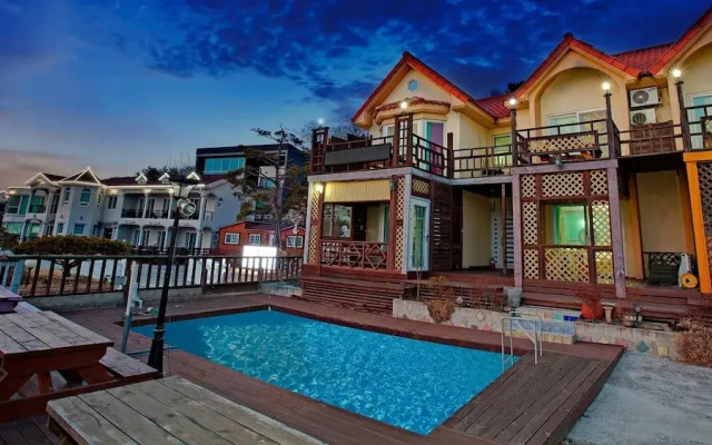 Gyeongju B House Pension
