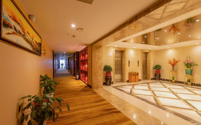 Huaerrun Intelligent Hotel (Changzhou Xinbei Benniu Airport)