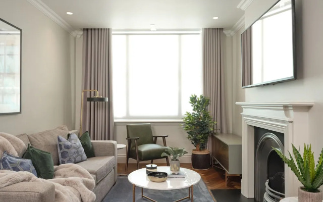Mayfair – Peterson House