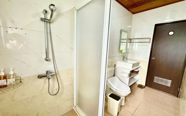 Li Wu Zuo Can B&B