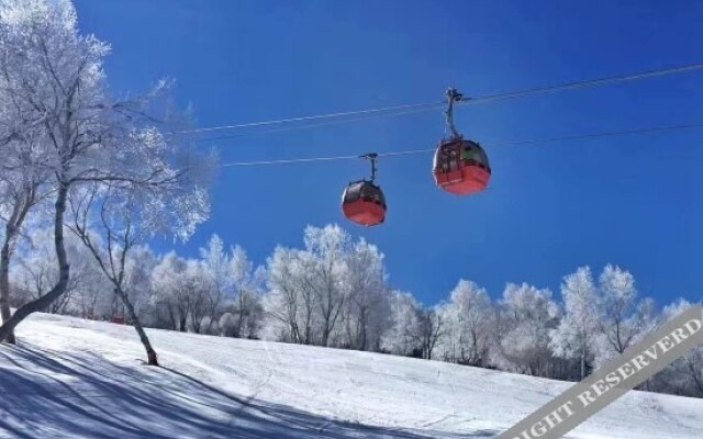 Flying Bird Holiday Hotel