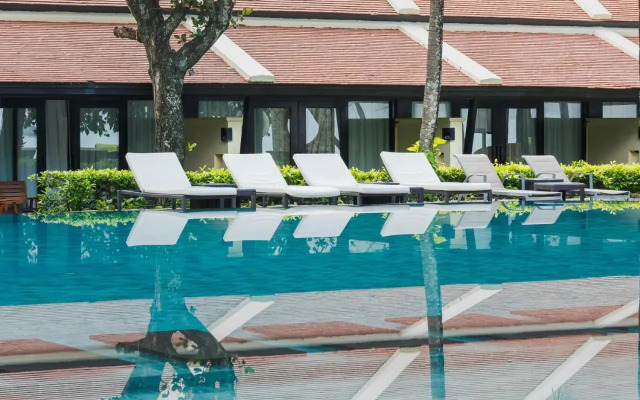Impiana Beach Front Resort Patong, Phuket
