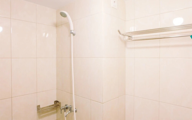 Stylish Studio The Springlake Summarecon Bekasi Apartment