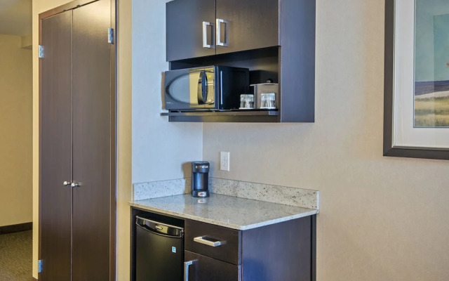 Holiday Inn Saskatoon Downtown