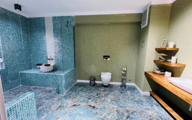 Treekos Suite