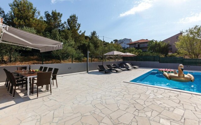 Amazing Home in Arbanija With Wifi and 9 Bedrooms