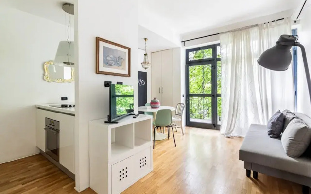 Casa Watt Stylish Apartment With Balcony