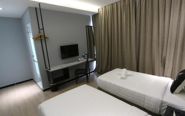 Hotel 99 Sepang Klia