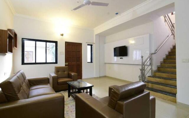 Townhouse OAK Arpora Villas