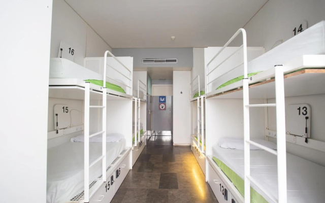 Urbany Hostel BCN GO!