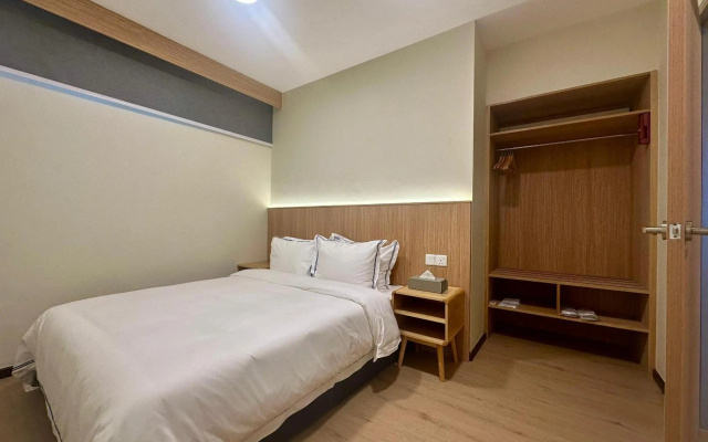 Eastwood Valley Golf  Country Club – Guest Rooms – Miri