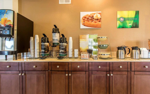 Quality Inn Cleveland North