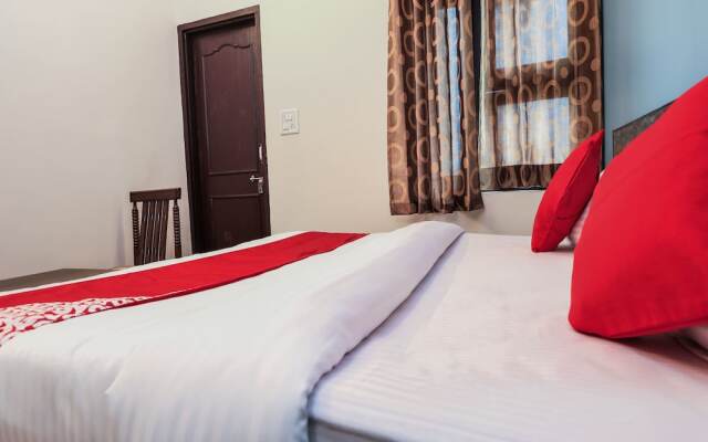 OYO 14911 New Airport Residency