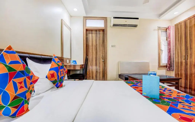 Fabhotel Ct Palace