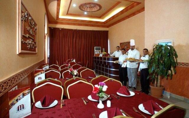 Al Mahmal Palestin Hotel