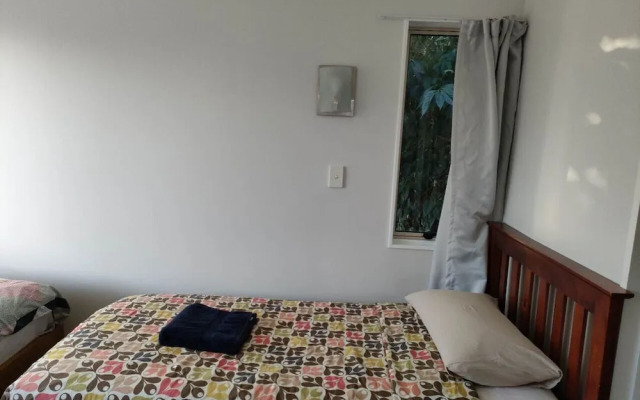 5 Bedroom House at 82A Richardson Road