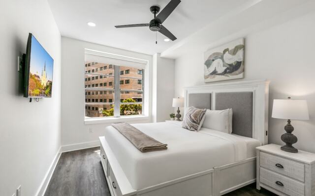 Mardi Gras Suites NOLA's 4BR Elegance