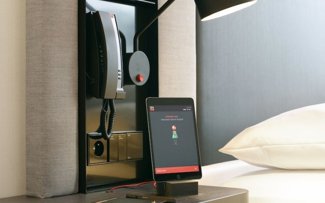 Отель citizenM Paris Champs-Élysées