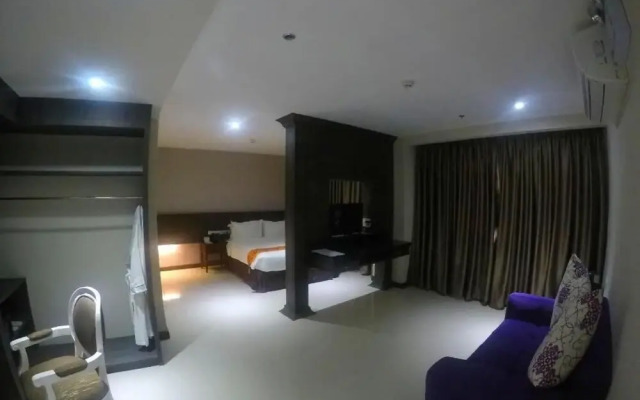 Panorama Summit Hotel