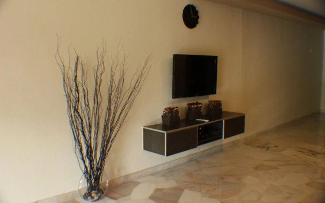 Bercham Vacation House