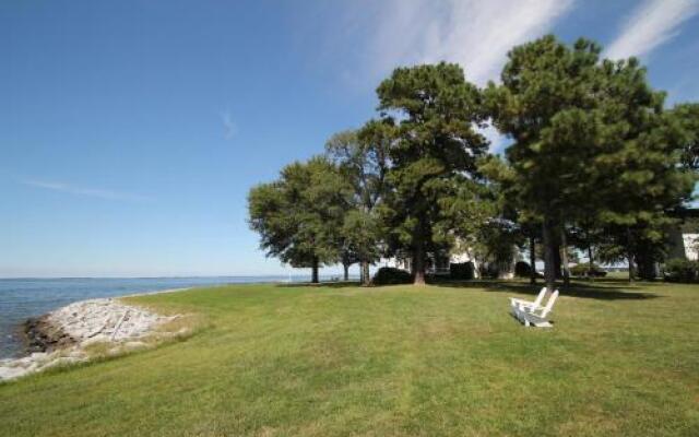 Wades Point Inn on the Bay